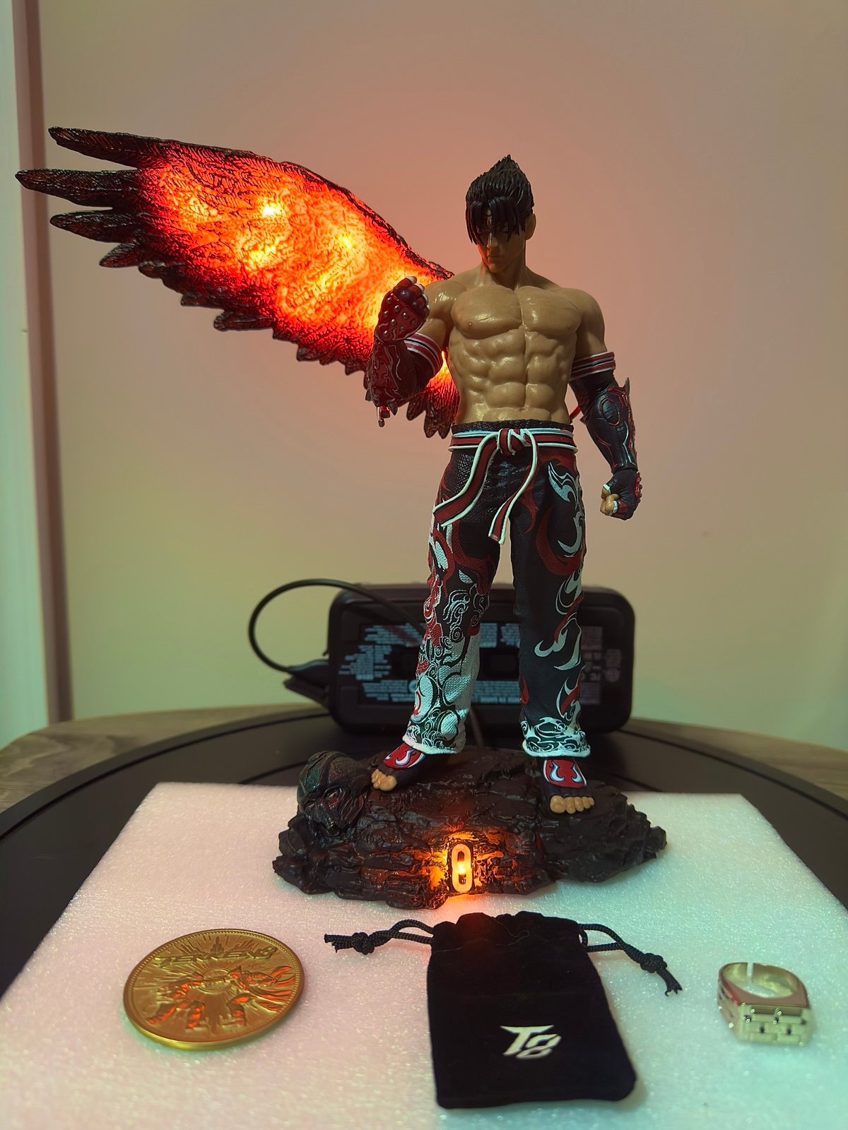 Tekken 8:Exclusive Jin Kazama Electrified Light-up figurine