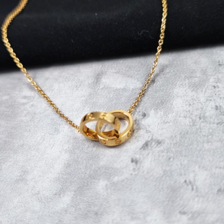 LOVE necklace 18K Yellow gold