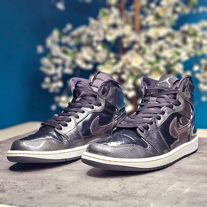Jordan 1Size 10 - Air Jordan 1 Retro High Black Patent