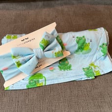 Little sleepies leaping love swaddle and luxe bow headband set