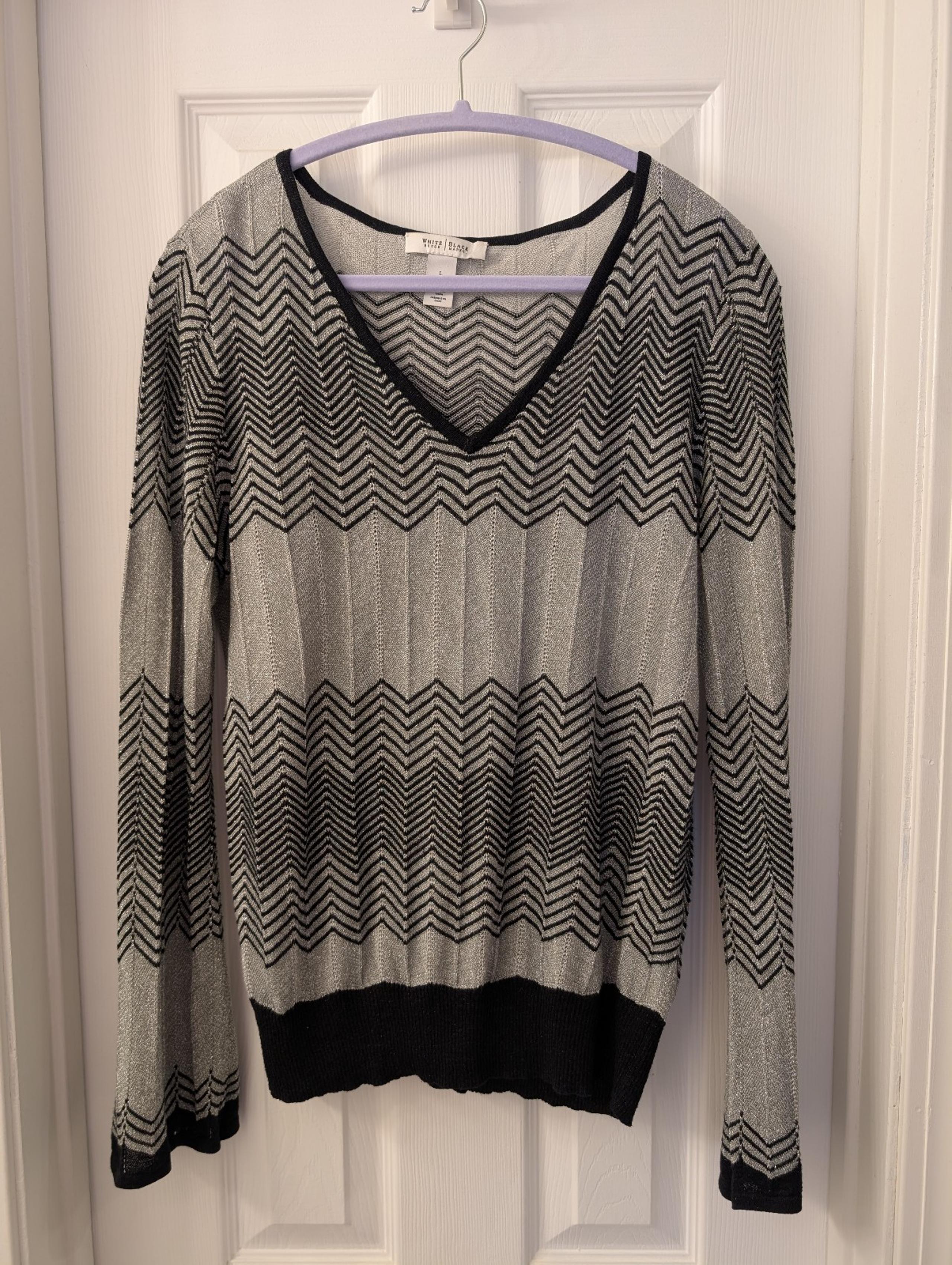 Shimmery White House Black Market Black and Gray V-Neck Lightweight Sweater
