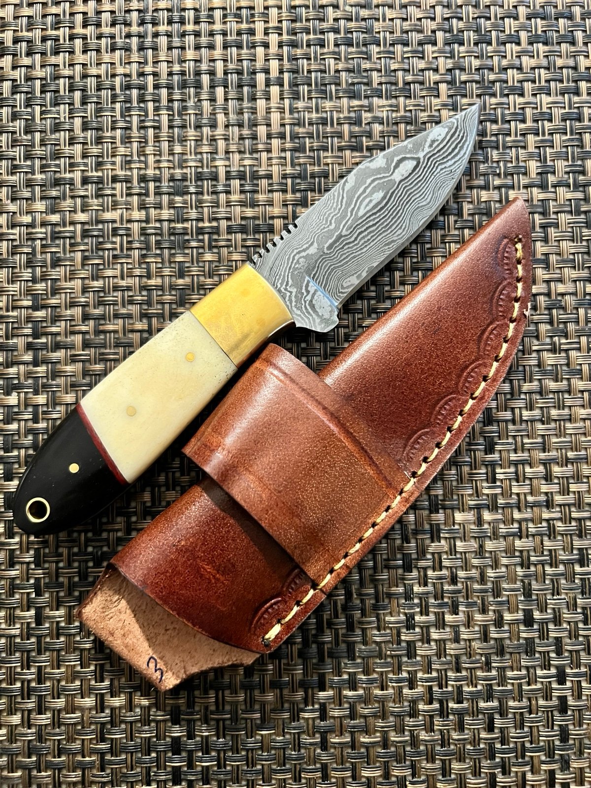 Handcrafted Kitchen Knife – Damascus Full Tang with Camel Bone, Brass & Buffalo