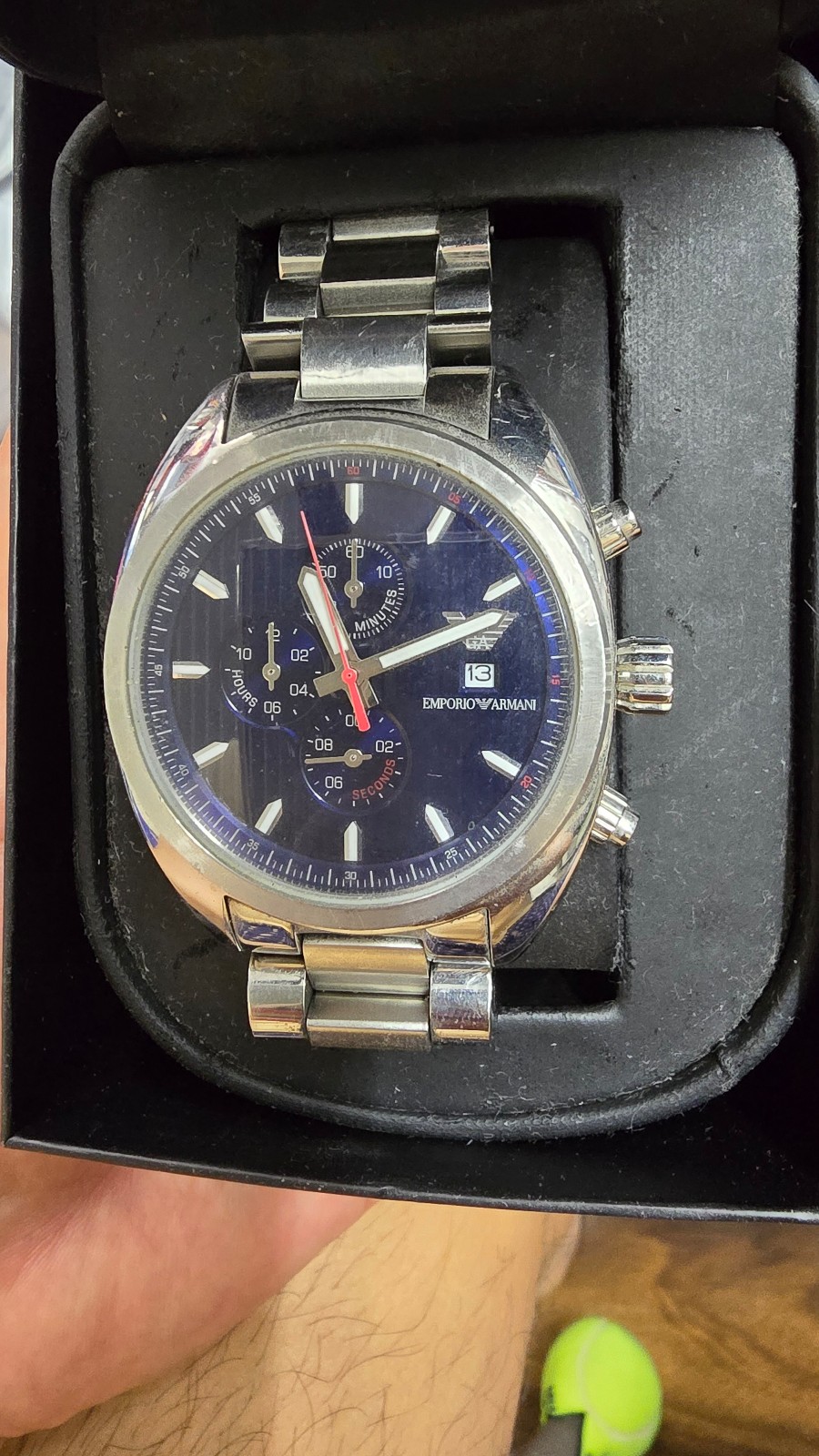Emporio Armani Ar-5912 Quartz Analog Watch