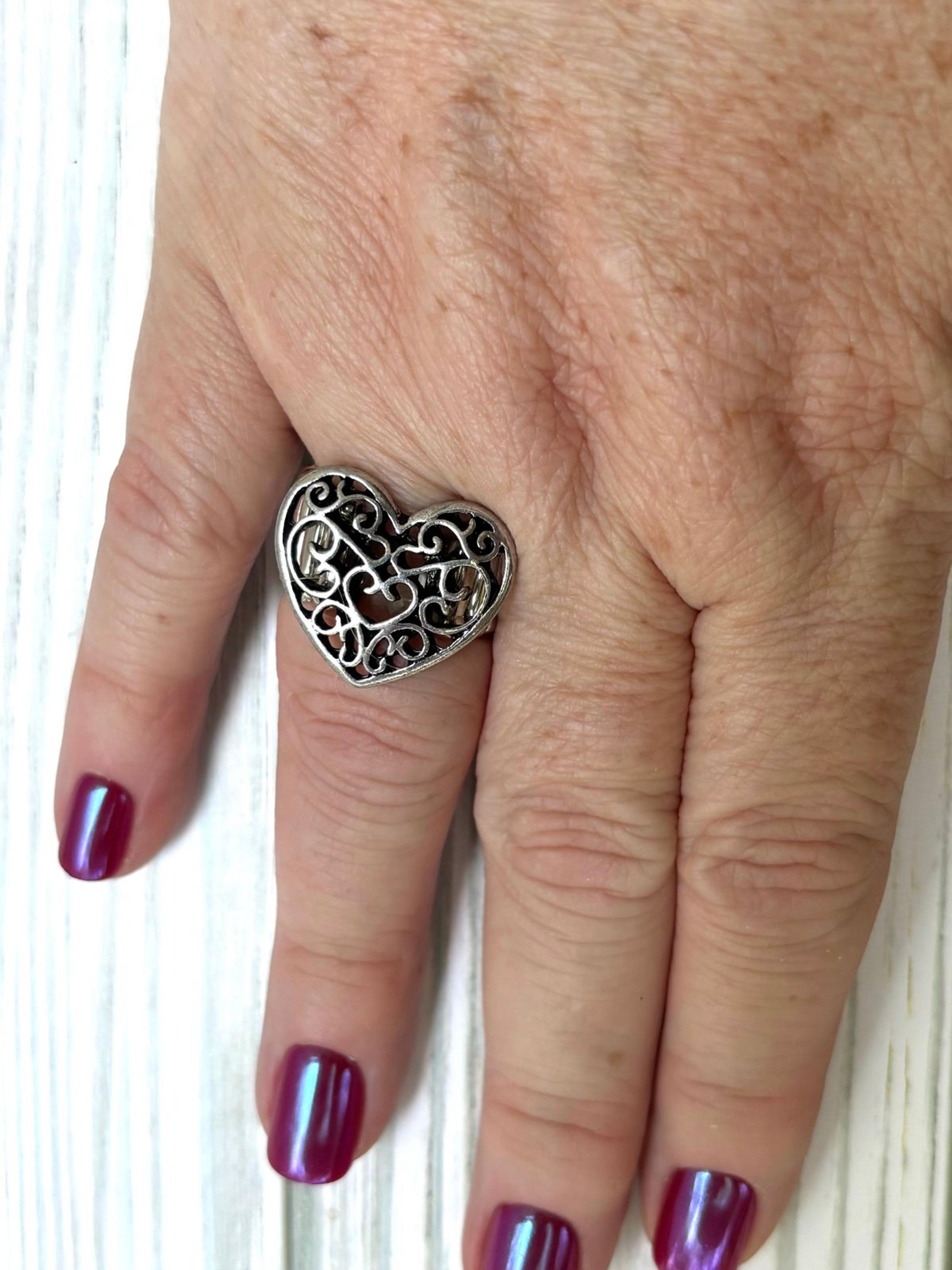 Paparazzi Women’s Heart Ring