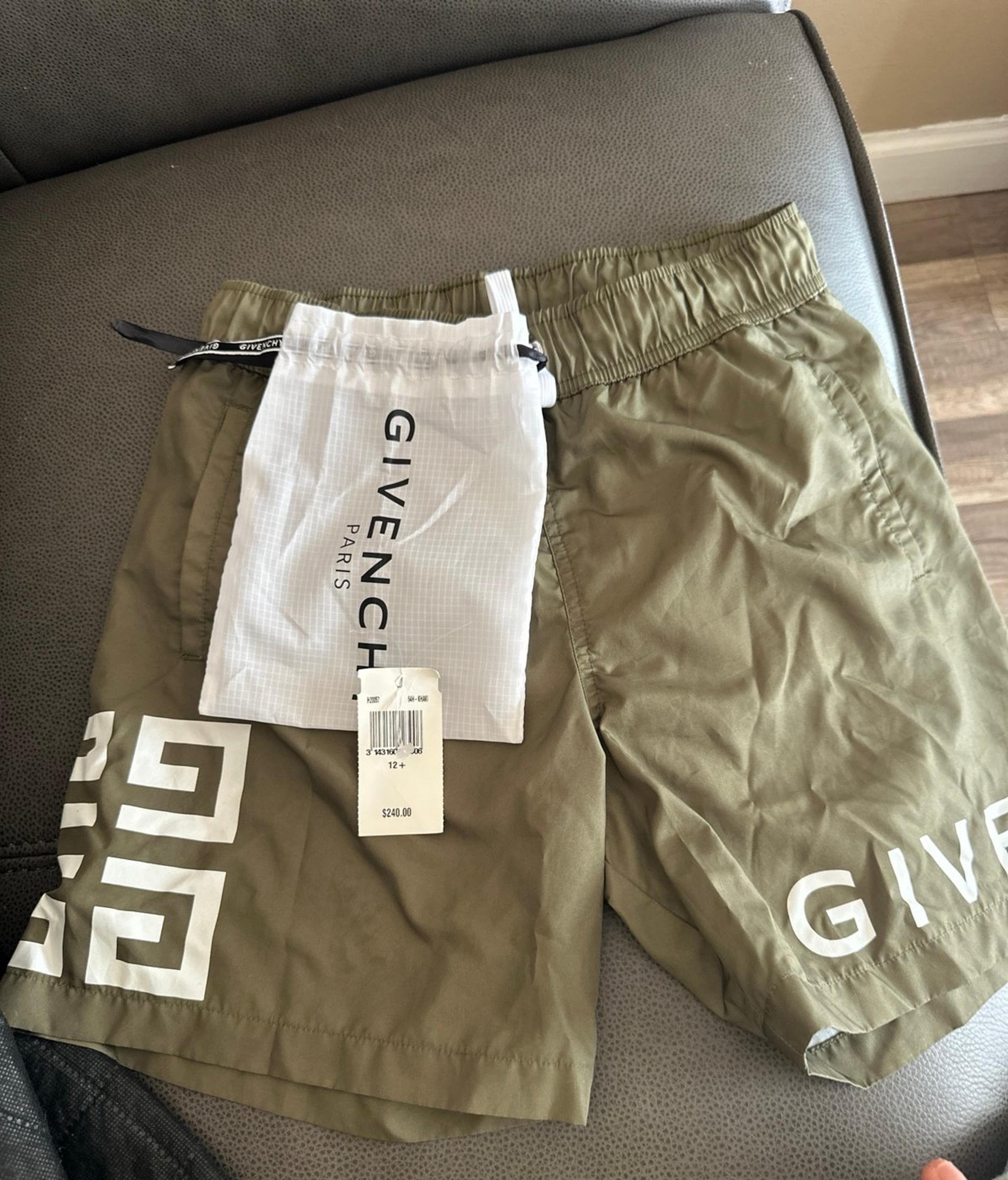 Givenchy
Ds Swim Trunk W 4g Logo