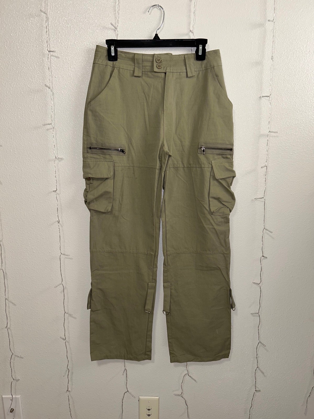 Green cargo pants