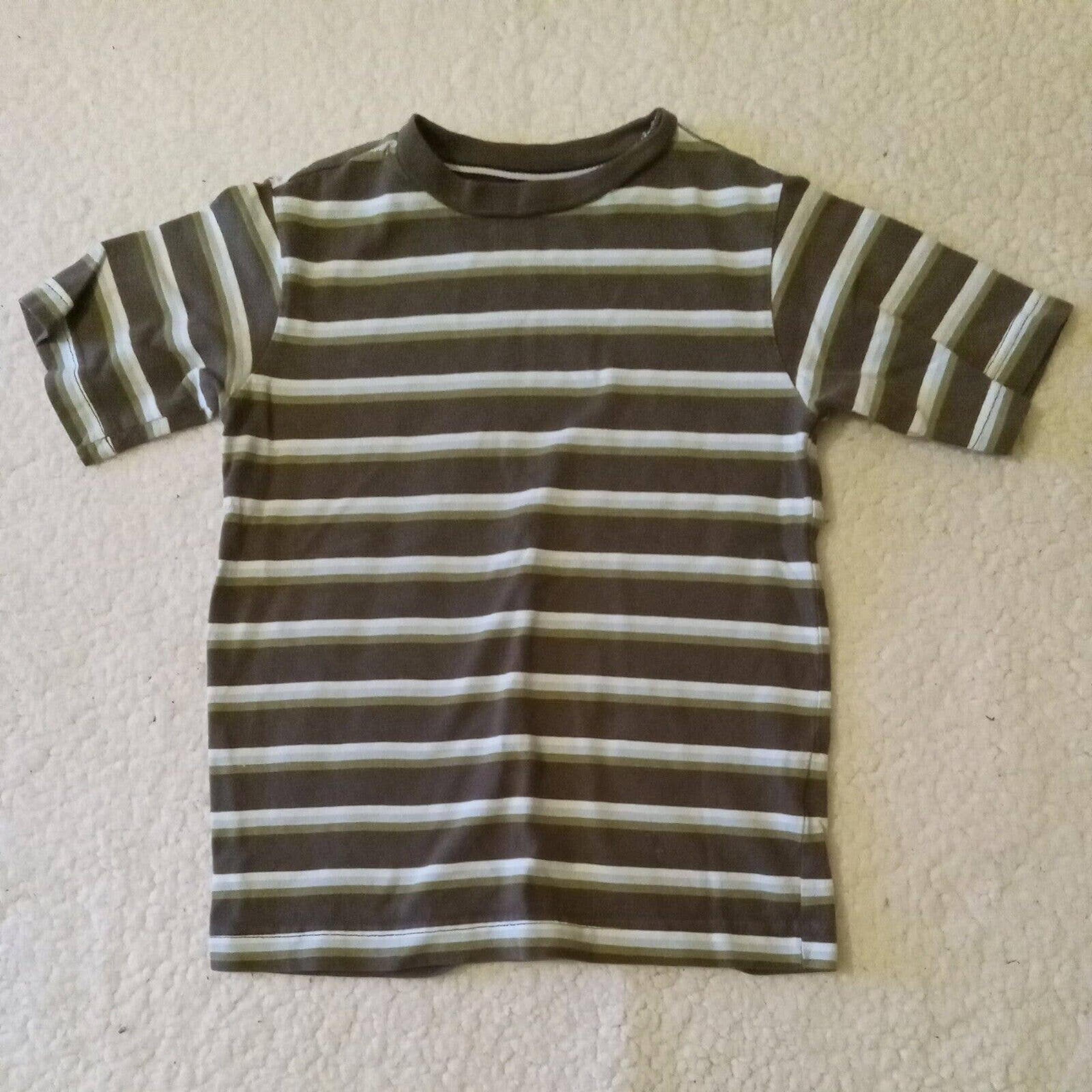 basic editions boy's Youth XS Size 4/5 T-Shirt