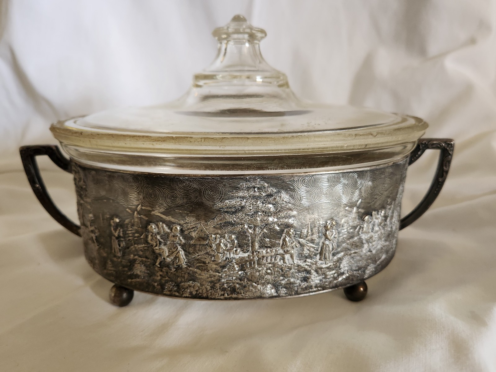 1920s Pyrex with rare holder