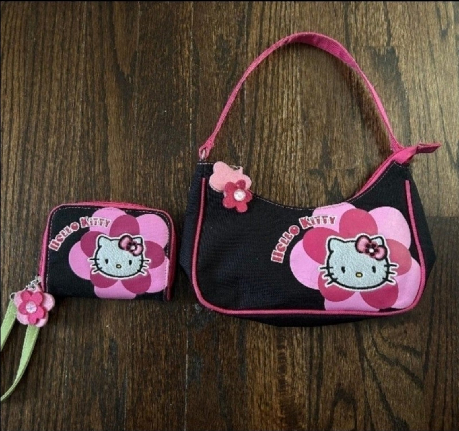 Hello Kitty purse and wallet set