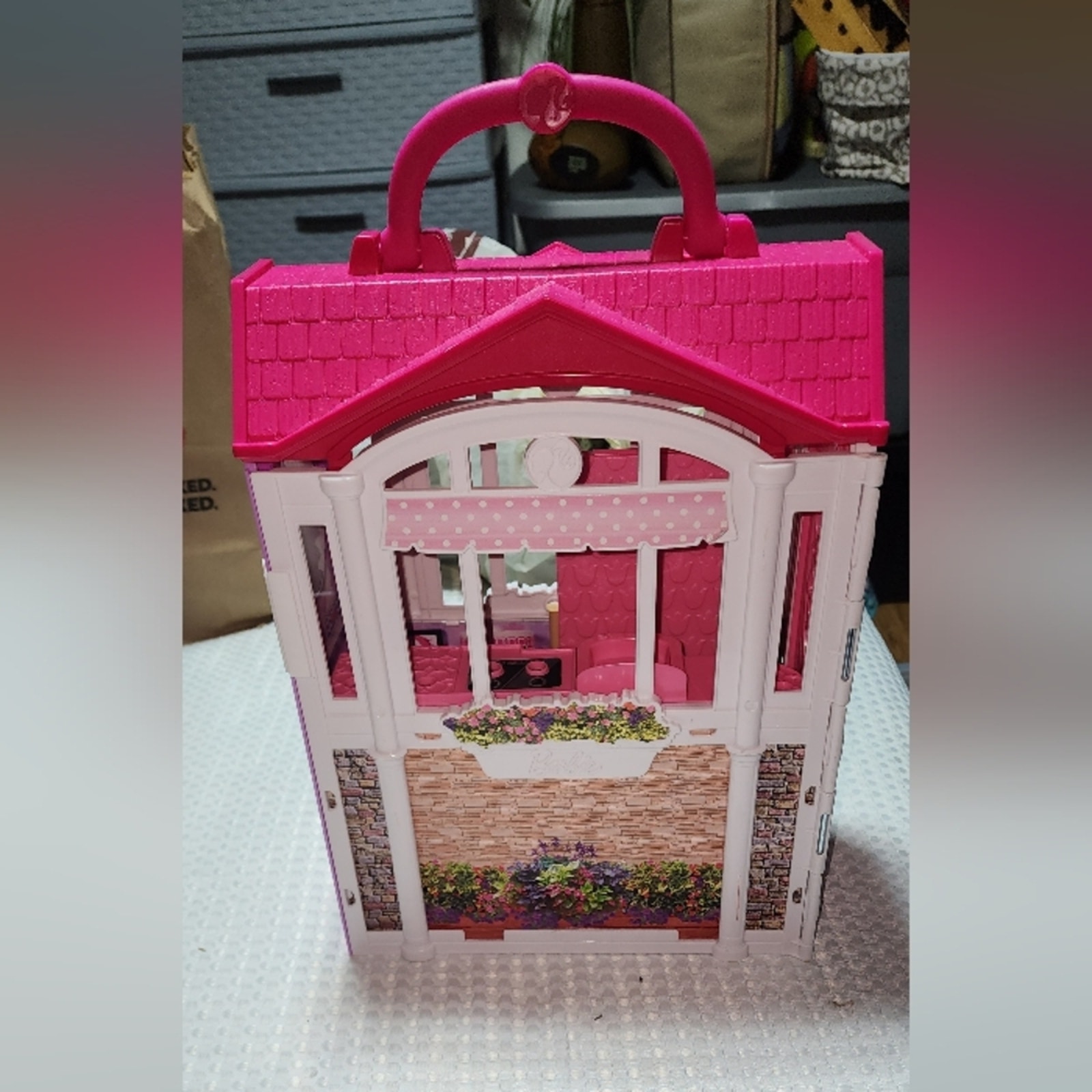 BARBIE EUC GLAM GETAWAY PORTABLE DOLLHOUSE SET