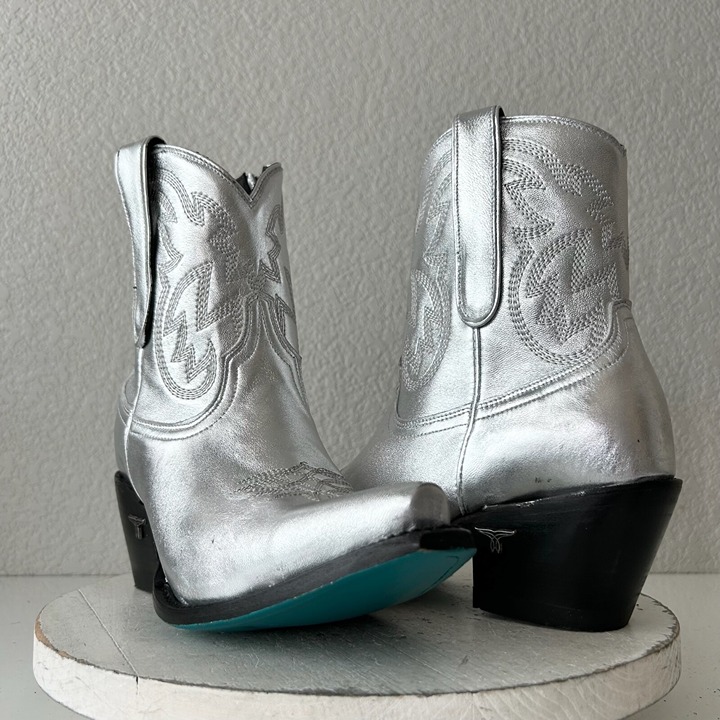 Lane SMOKESHOW Cowboy Bootie Womens 9.5 Silver Western Cowgirl Short Ankle Boots