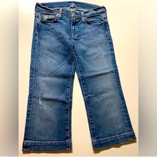 Women’s 7 For All Mankind Jean Capris