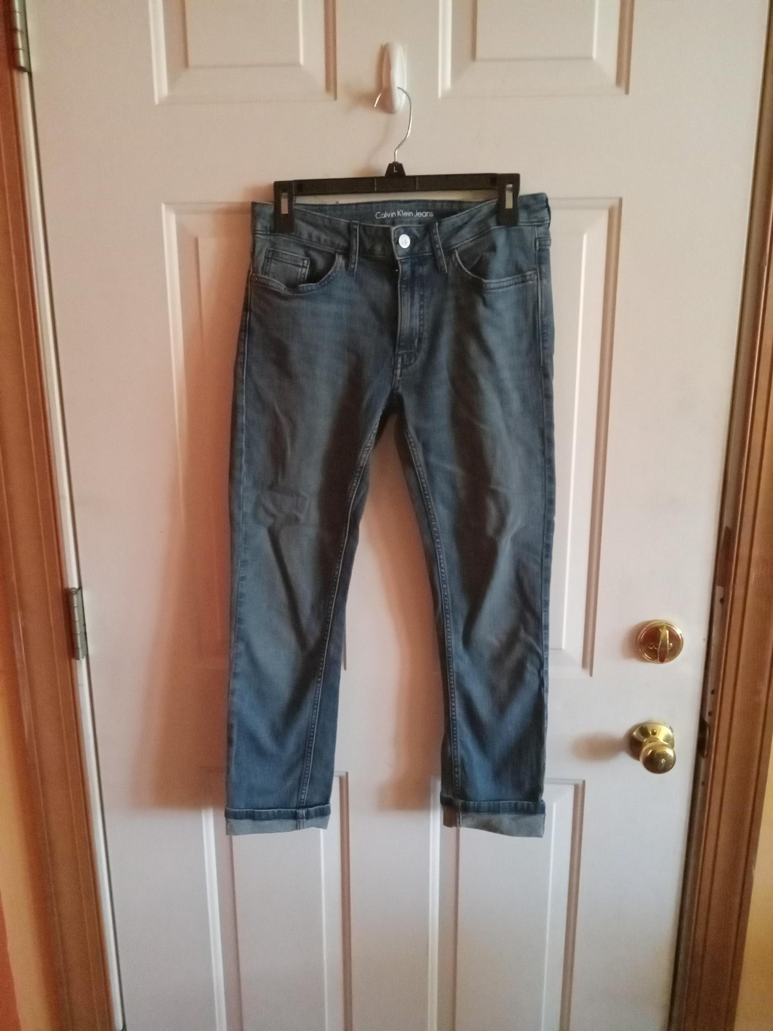 Calvin Klien Womens sz.2 Slim Boyfriend Denim Jeans