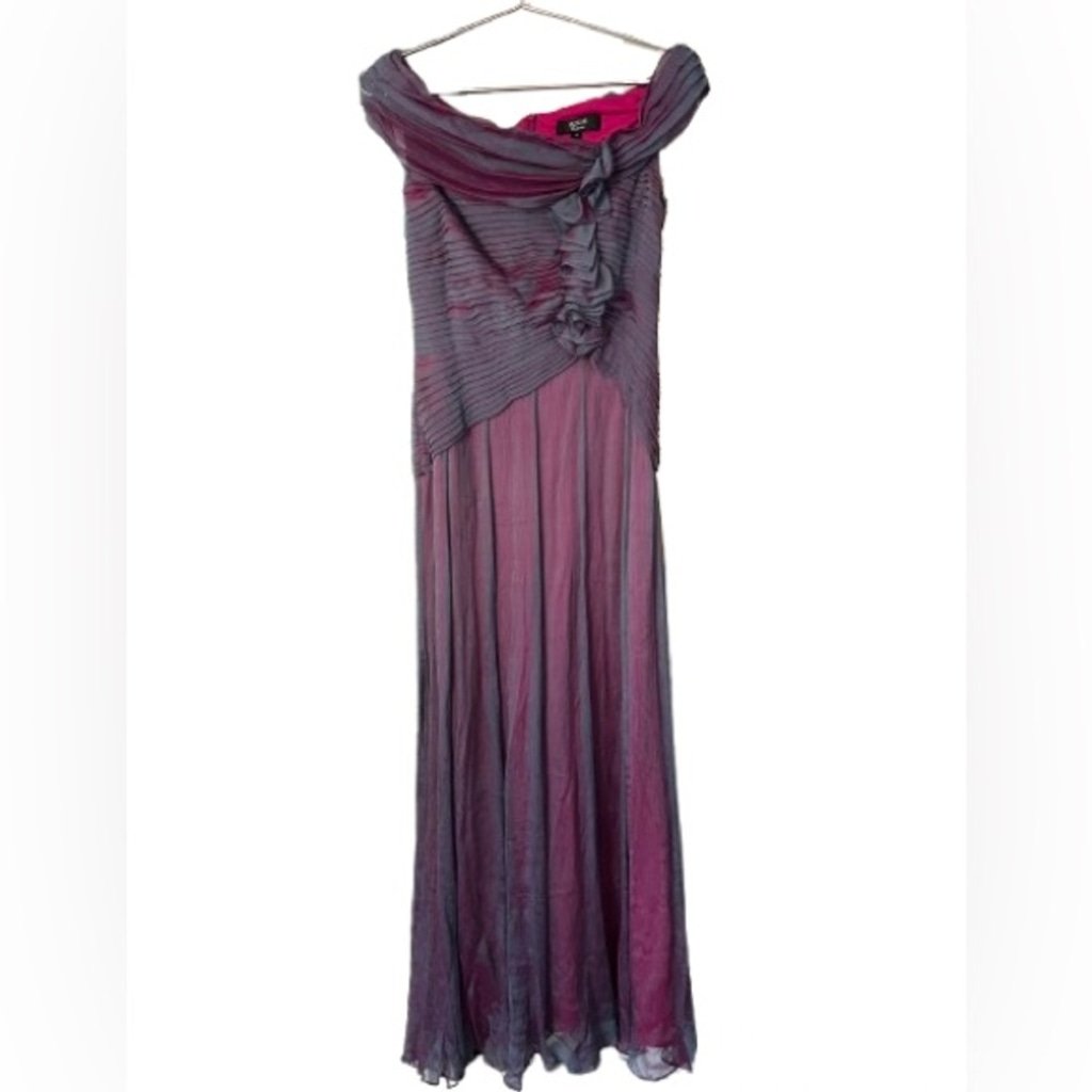 Tadashi 100% Silk Iridescent Purple and Fuchsia Pleated Gown. Size 4