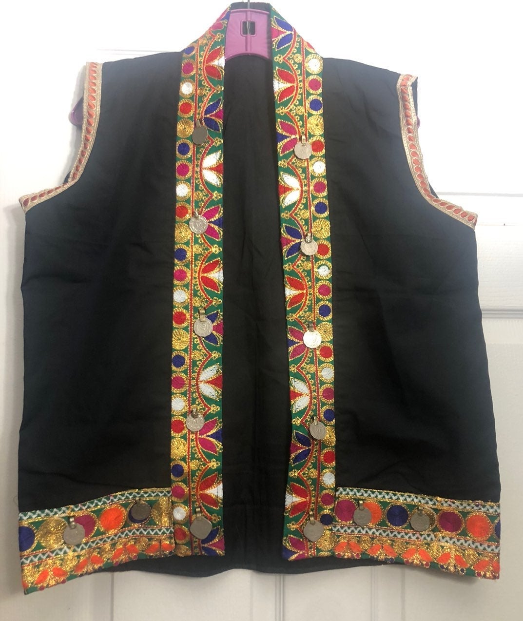 NWOT Embroidered Embellished Vest Coin Trimmed Kuchi L