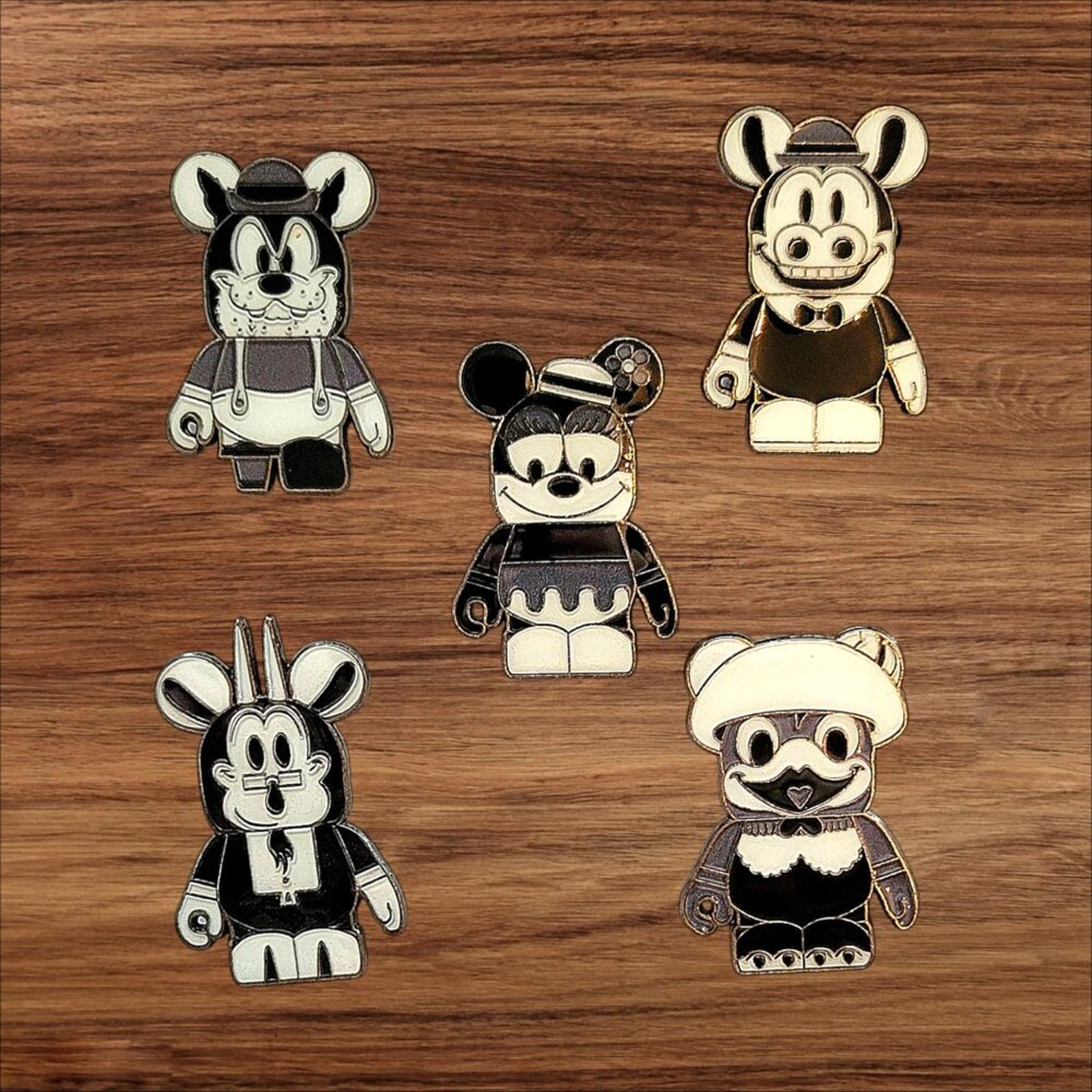 5 Vinylmation Classic Collection Disney Parks Trading Pins, Plus 2 Bonus Pins