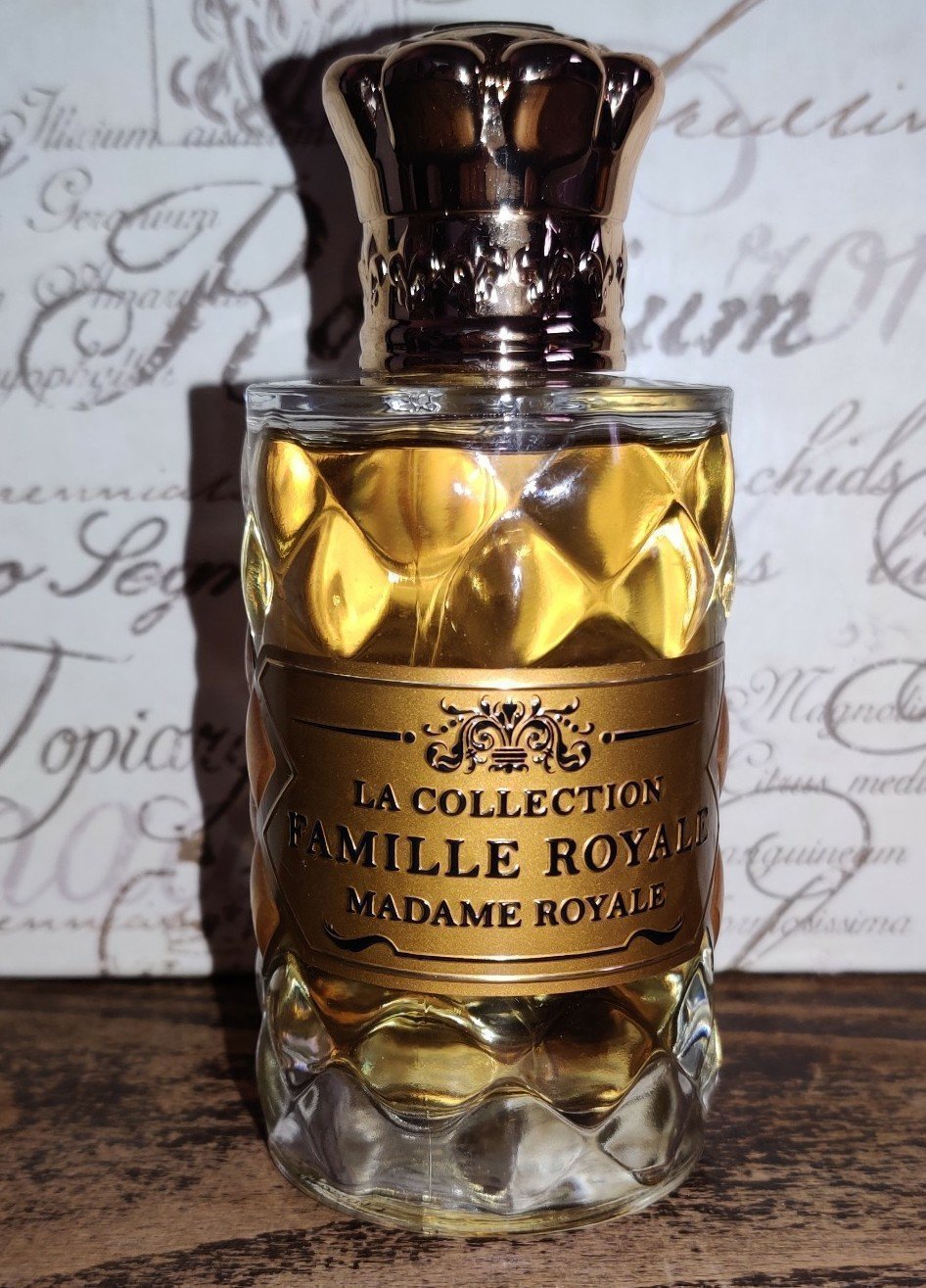 12 Parfumeurs Francais La Collection Famille Royale Madame Royal Extrait