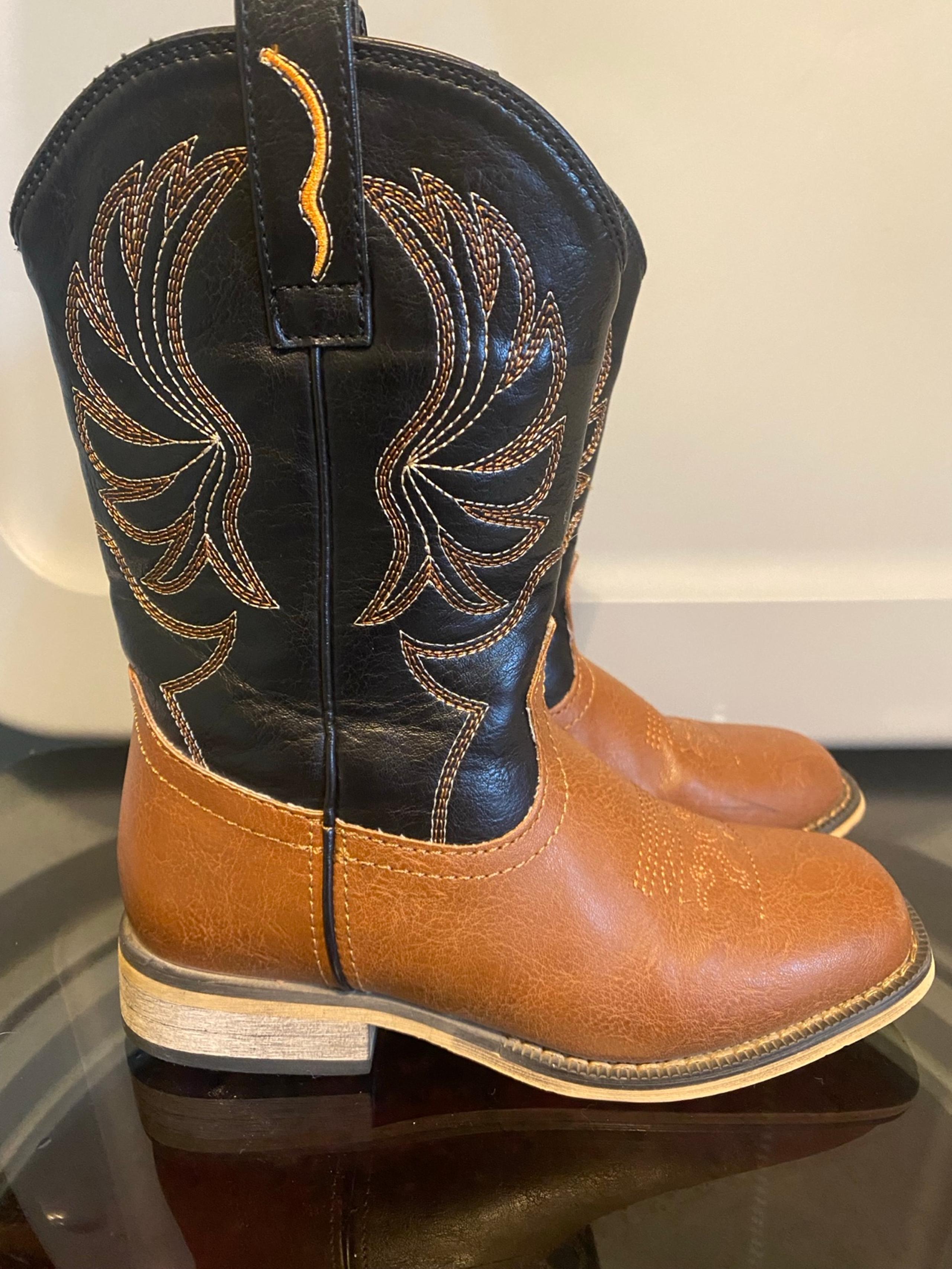 Youth Western Boots size 13
