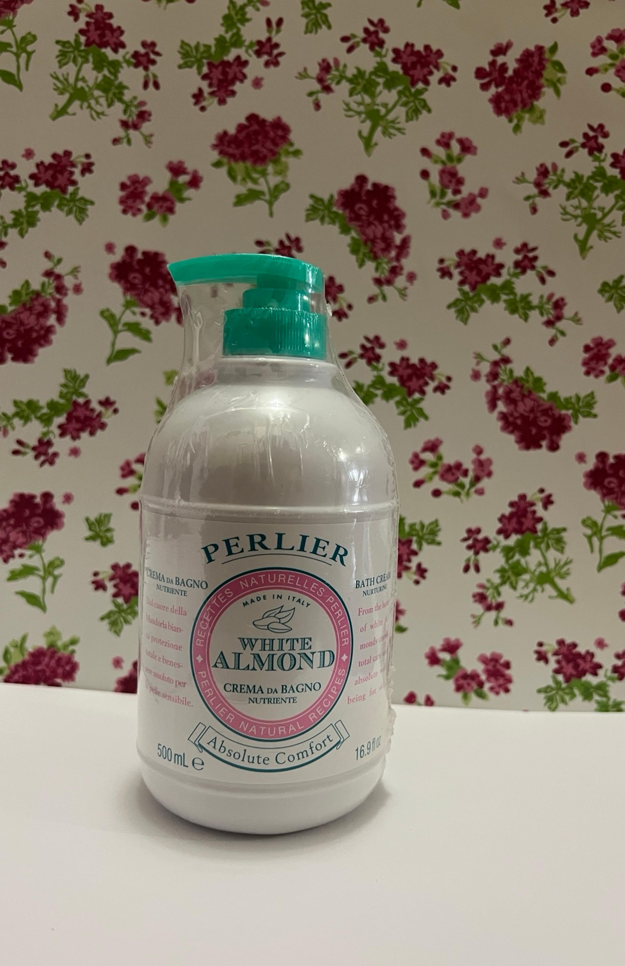 Perlier white almond. Bath cream.
