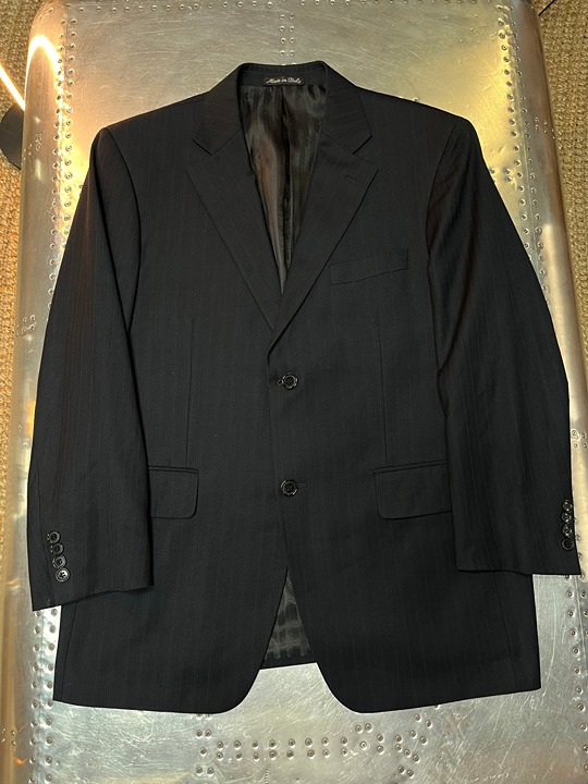 Valentino Uomo Italian Black Pinstripe Suit Jacket Blazer 2 Button Size 40 VNTG