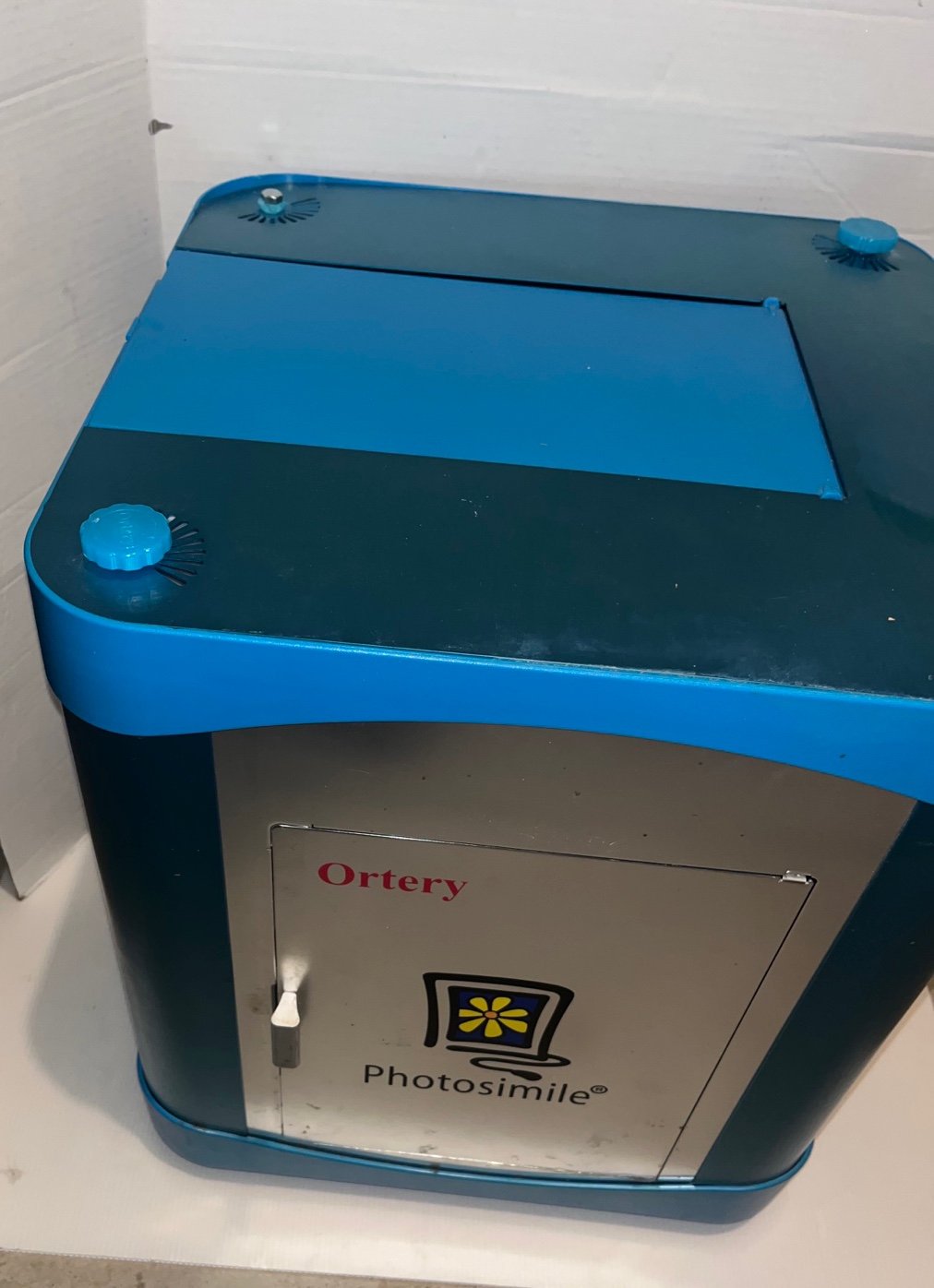 Ortery Photosimile 100 PC Control Camera Photography Light Box w/ software AS IS