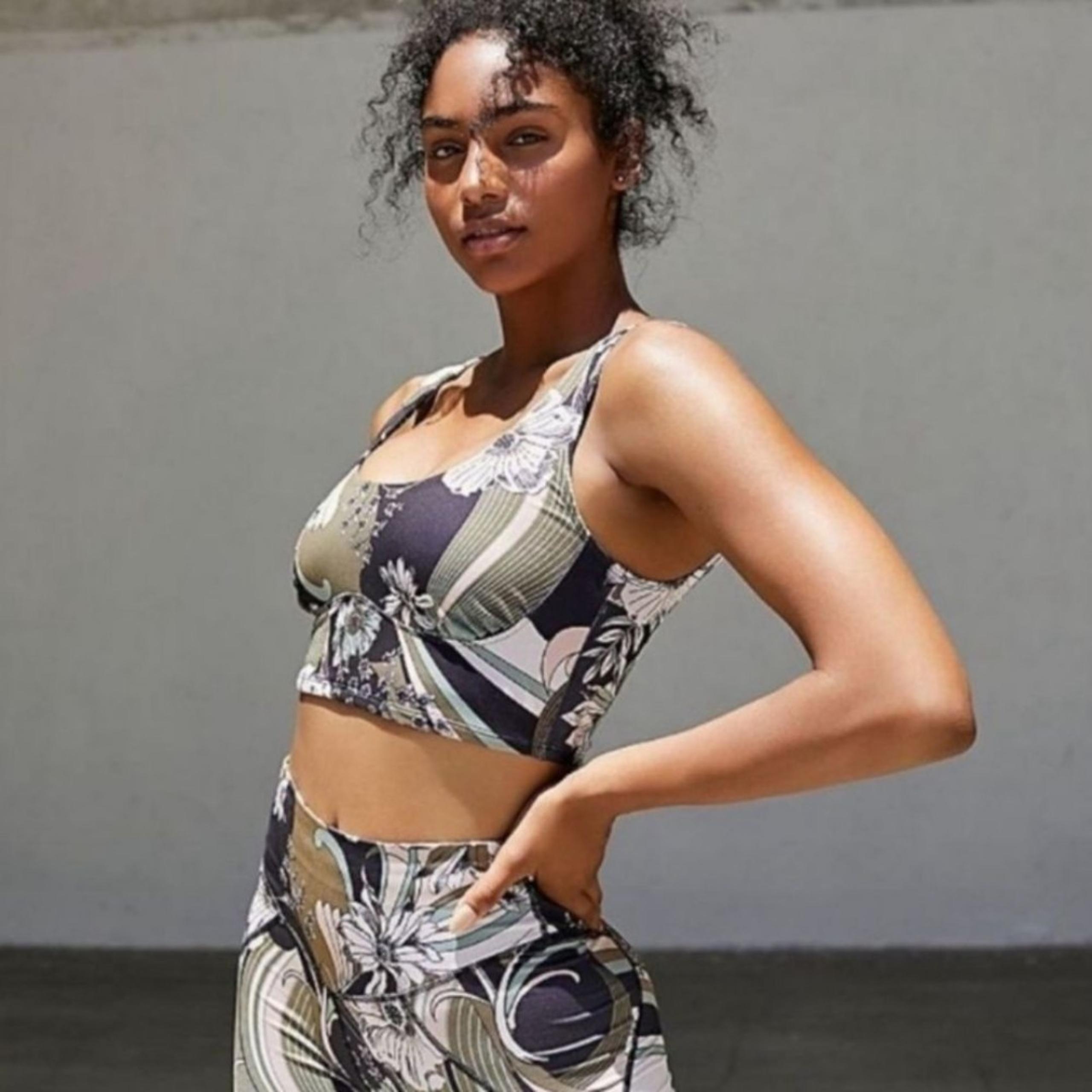 Free People Sports Bra Womens Small Wave Crush Floral Scoopneck Black Combo S