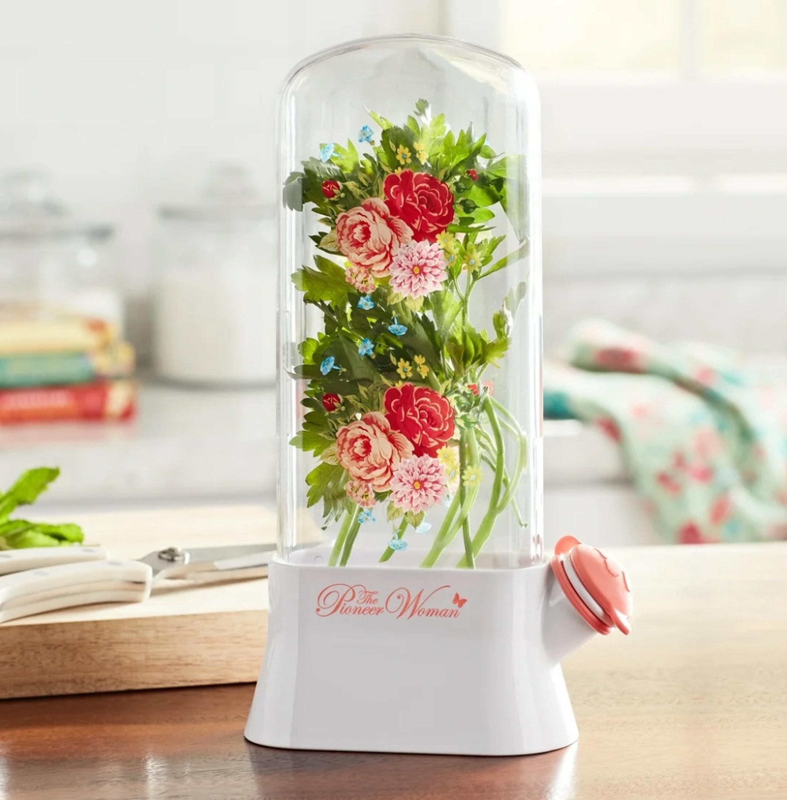 The Pioneer Woman Sweet Rose Herb Keeper Kitchen Gadget