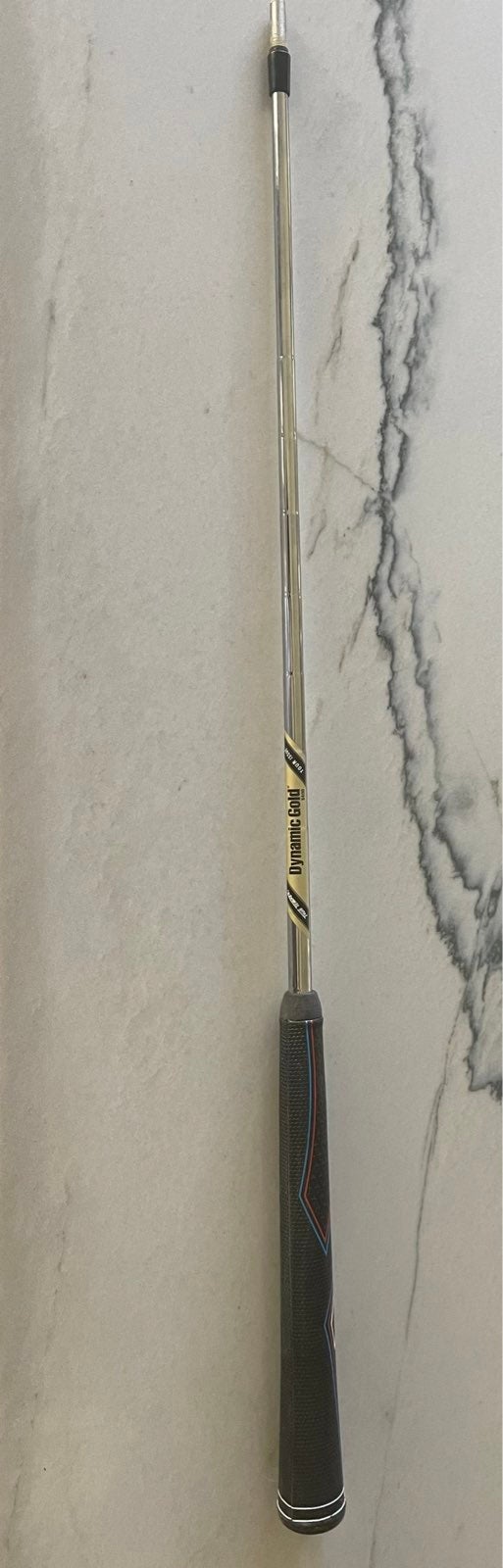 True temper Dynamic gold 400s tour issue shaft W/ Jumbo Max Grip (L)