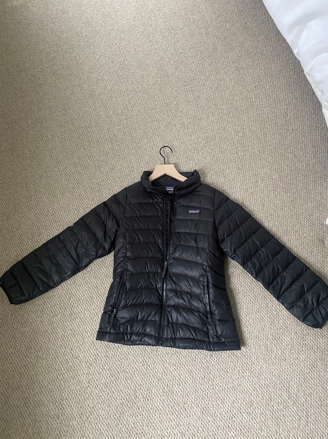 Patagonia Kids black puffer jacket