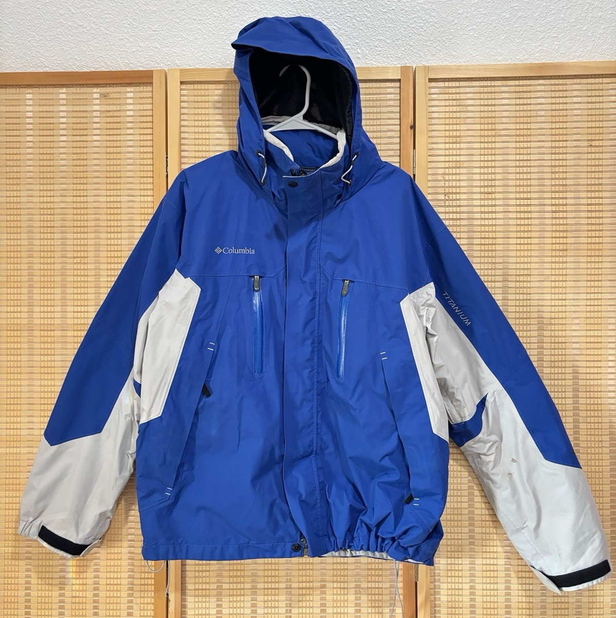 Columbia Titanium Weatherproof Heat Thermal Omni Tech Jacket Large Royal Outdoor