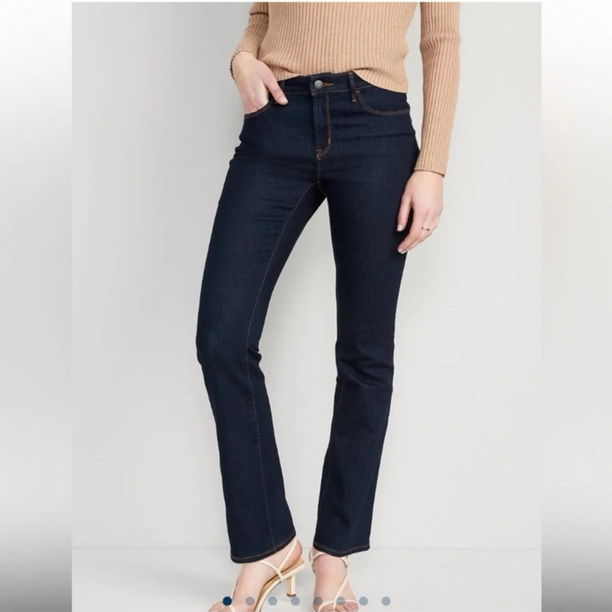 Old Navy curvy bootcut denim jeans size 2 short