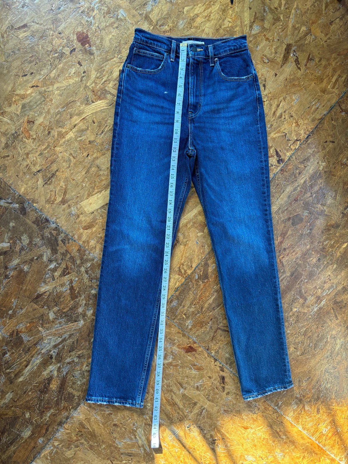 Women’s Levi’s Vintage 70s High Slim Straight Blue Jeans Size 26x31 NWOT