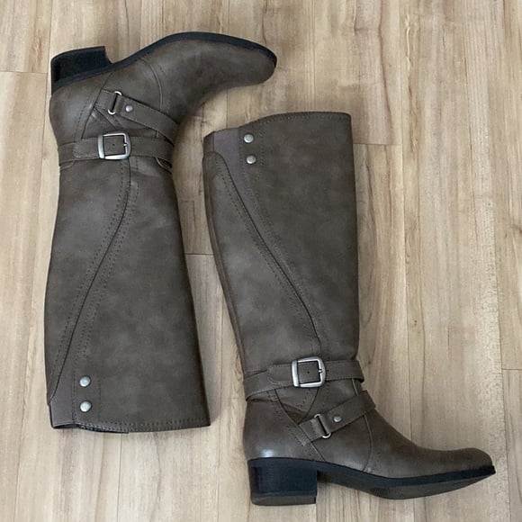 Brown Unisa Riding Boots