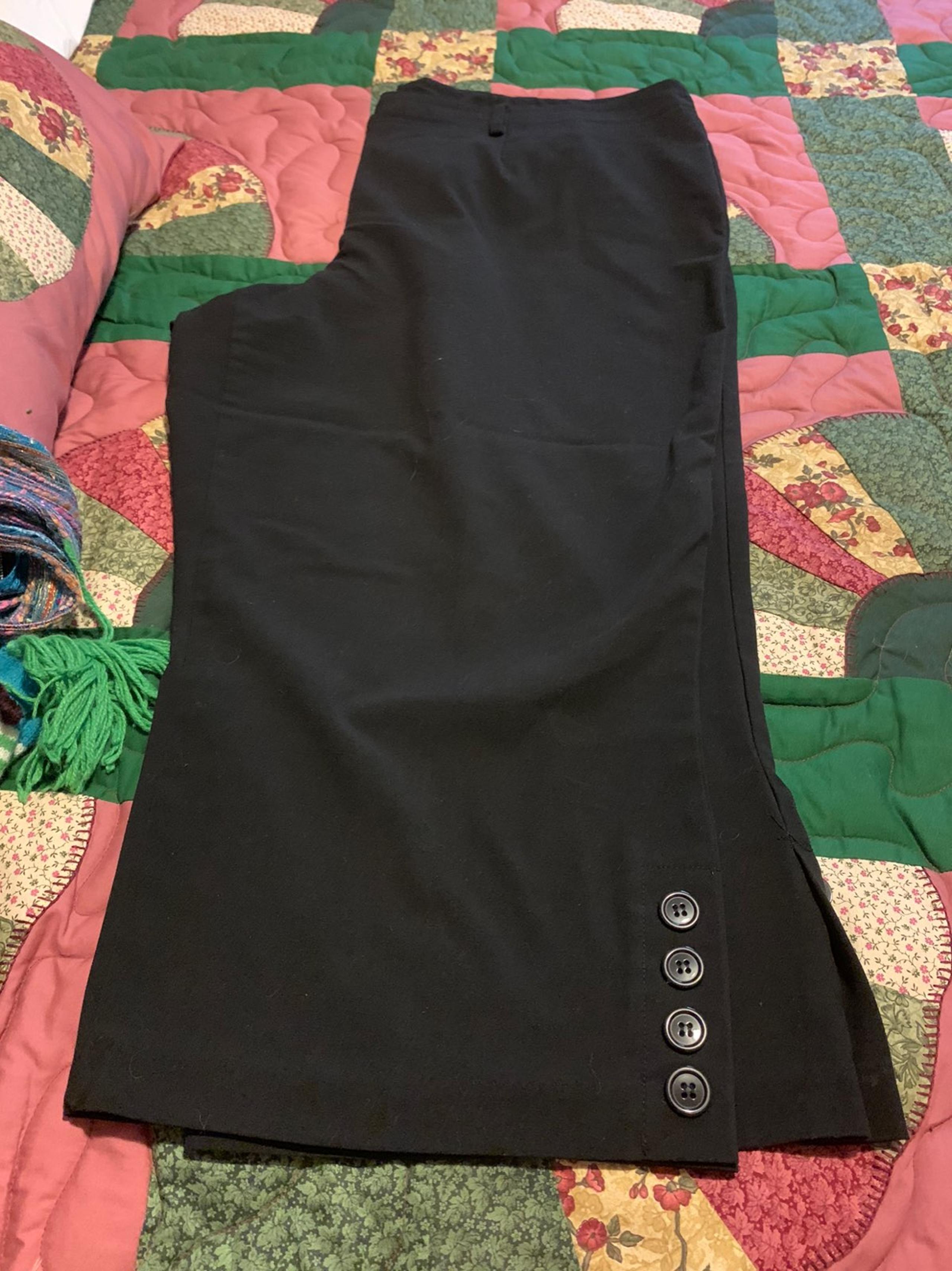 womens capris