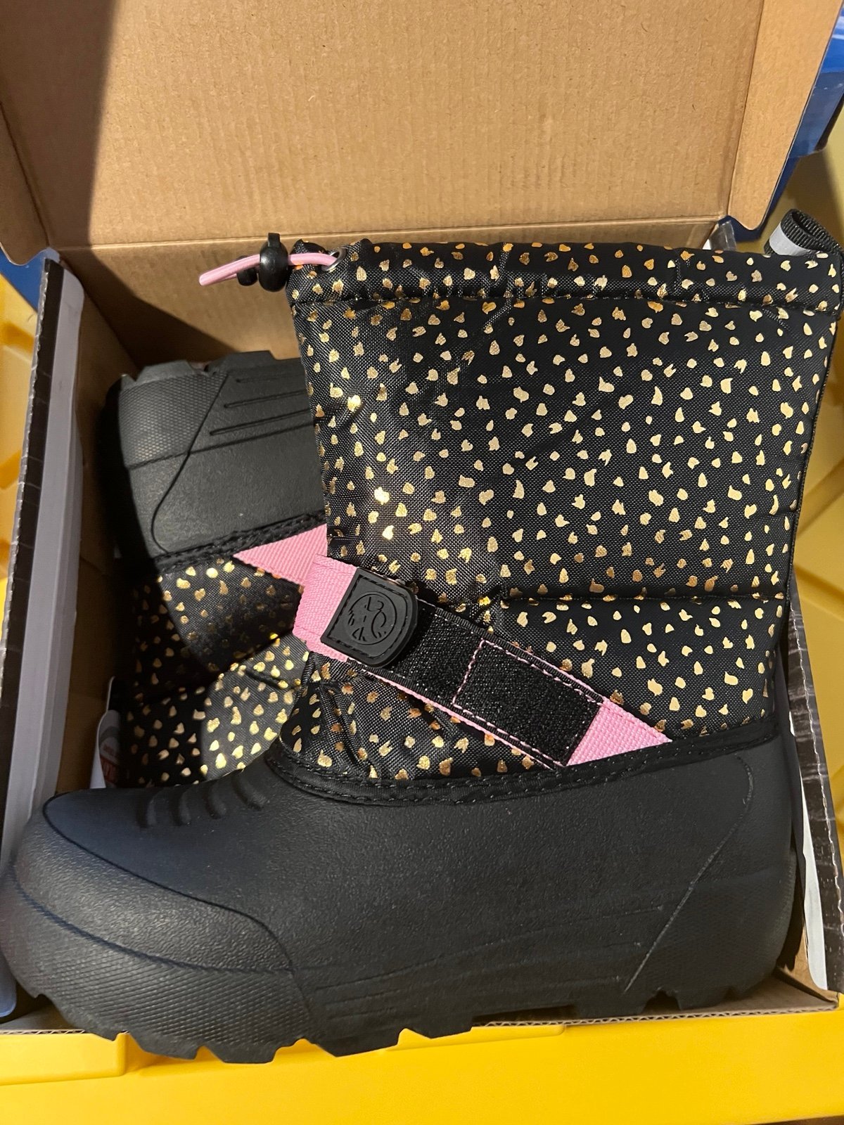 Girl’s Boots size 3