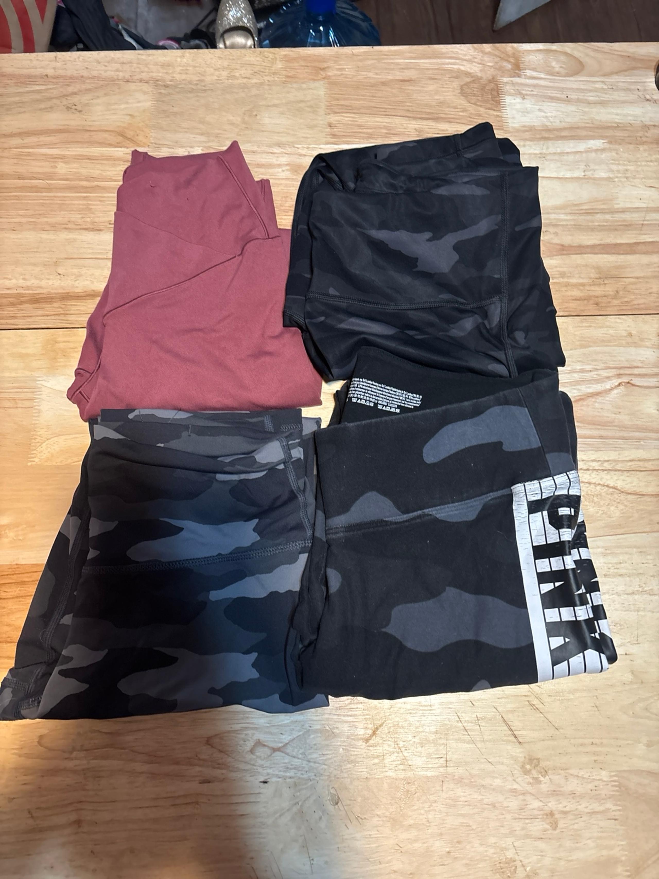 4 pairs women's athletic pants medium aerie, pink, Athleta