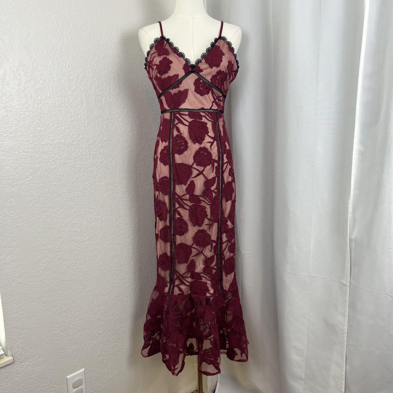 Lulus Dress Small Burgundy Alluring Dream Midi Trumpet Floral Mesh Lace Romantic