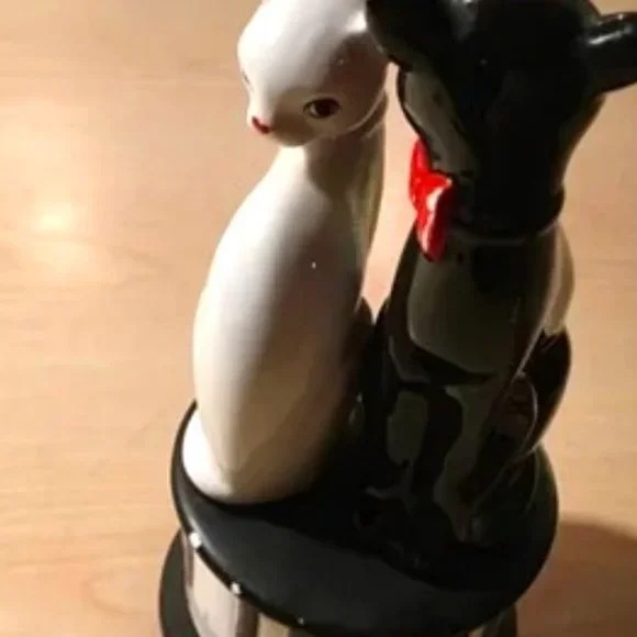 Vintage Enesco Black and White Cat Music Box “LA VIE EN Rose” | Cat Decor | Cat
