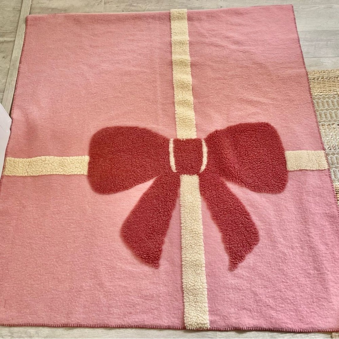 Anthropologie Frati Home Bow Coquette Christmas Wool Blend throw blanket 265