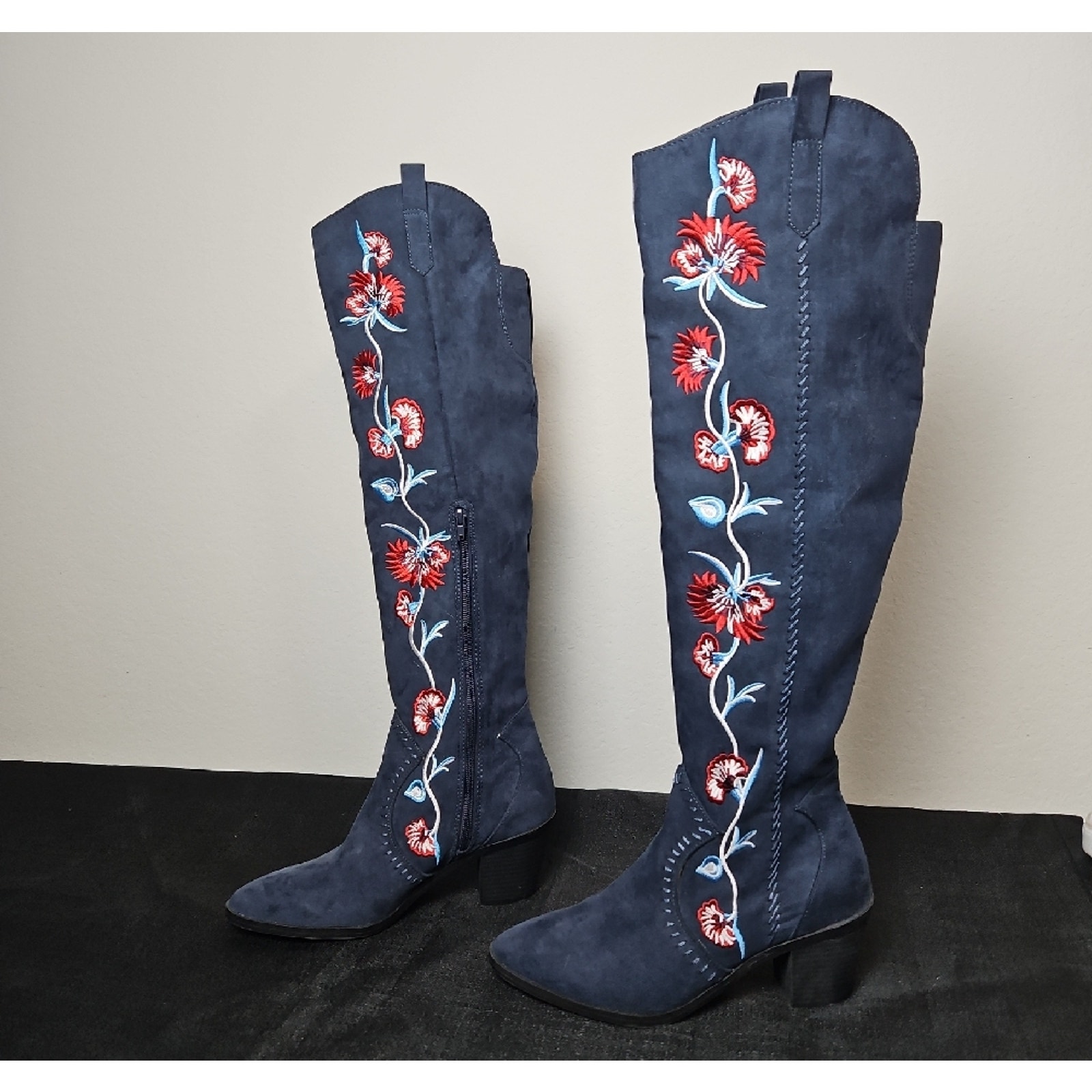 Carlos Santana Navy sued Embroidered Floral Over the Knee Boots Size 8M Alexia