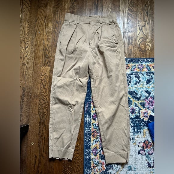 Everlane 90s fit chinos