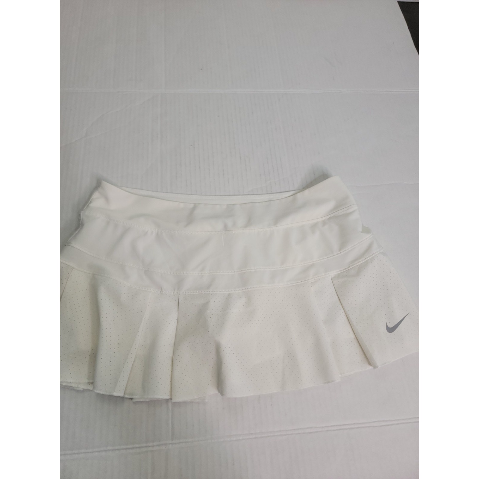 Nike White Pleated Skirt Womens Size Large Tennis Prep Athletic Pickleball