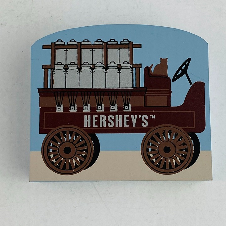 Cat's Meow Wood Wooden Hershey's Chocolate Old Fashioned Milk Delivery Truck