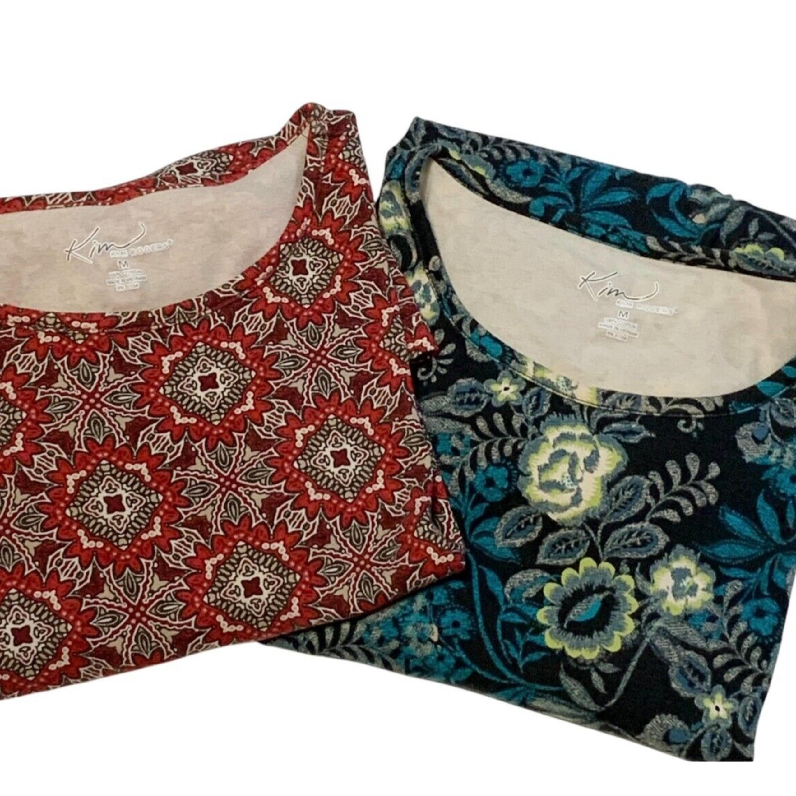 Lot of 2 Kim Rogers Knit Tops Sz Medium Colorful Red Green Floral Cottage Cabin