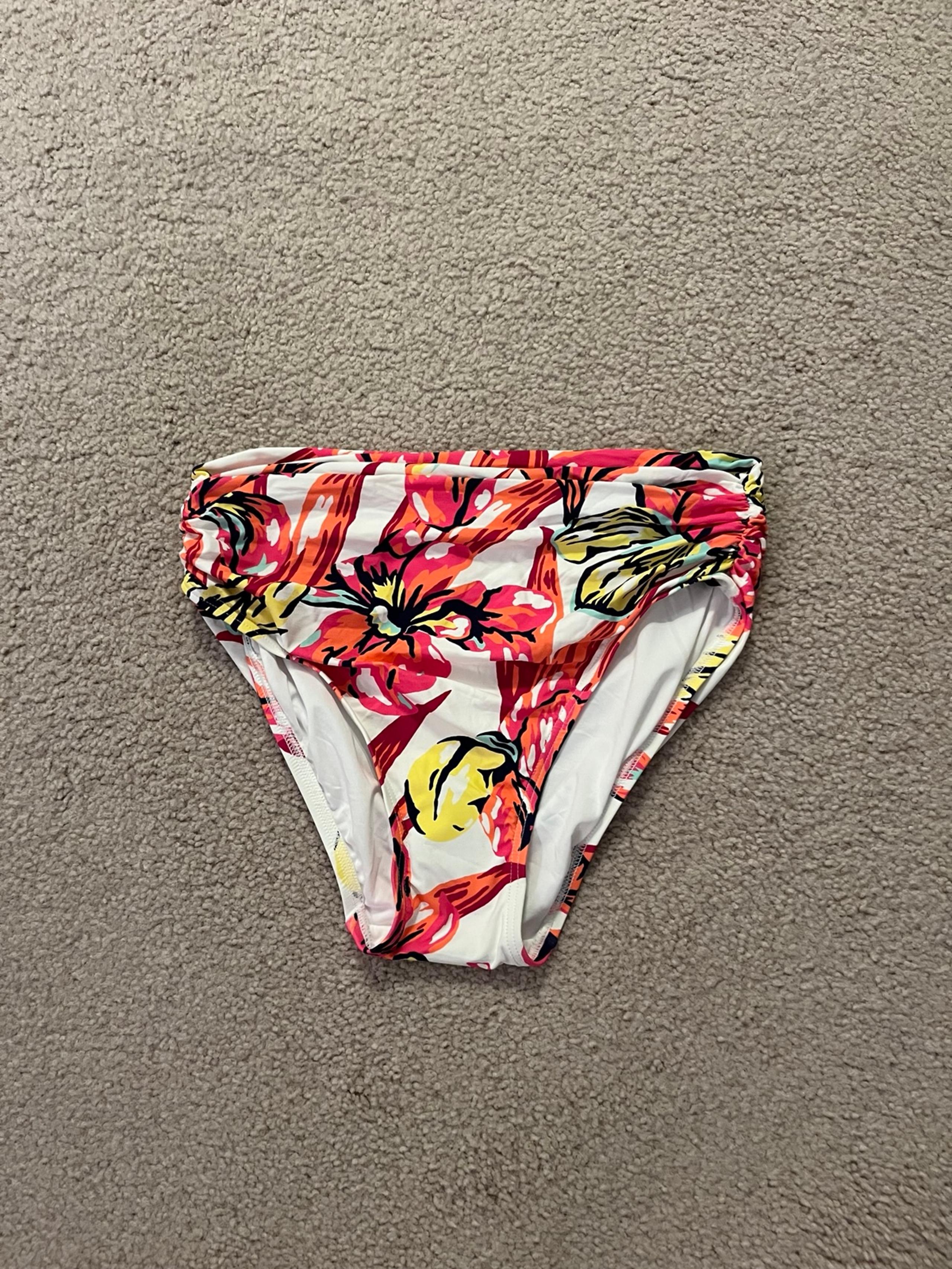 Carmen Marc Valvo Swimwear Women's Bikini Bottoms