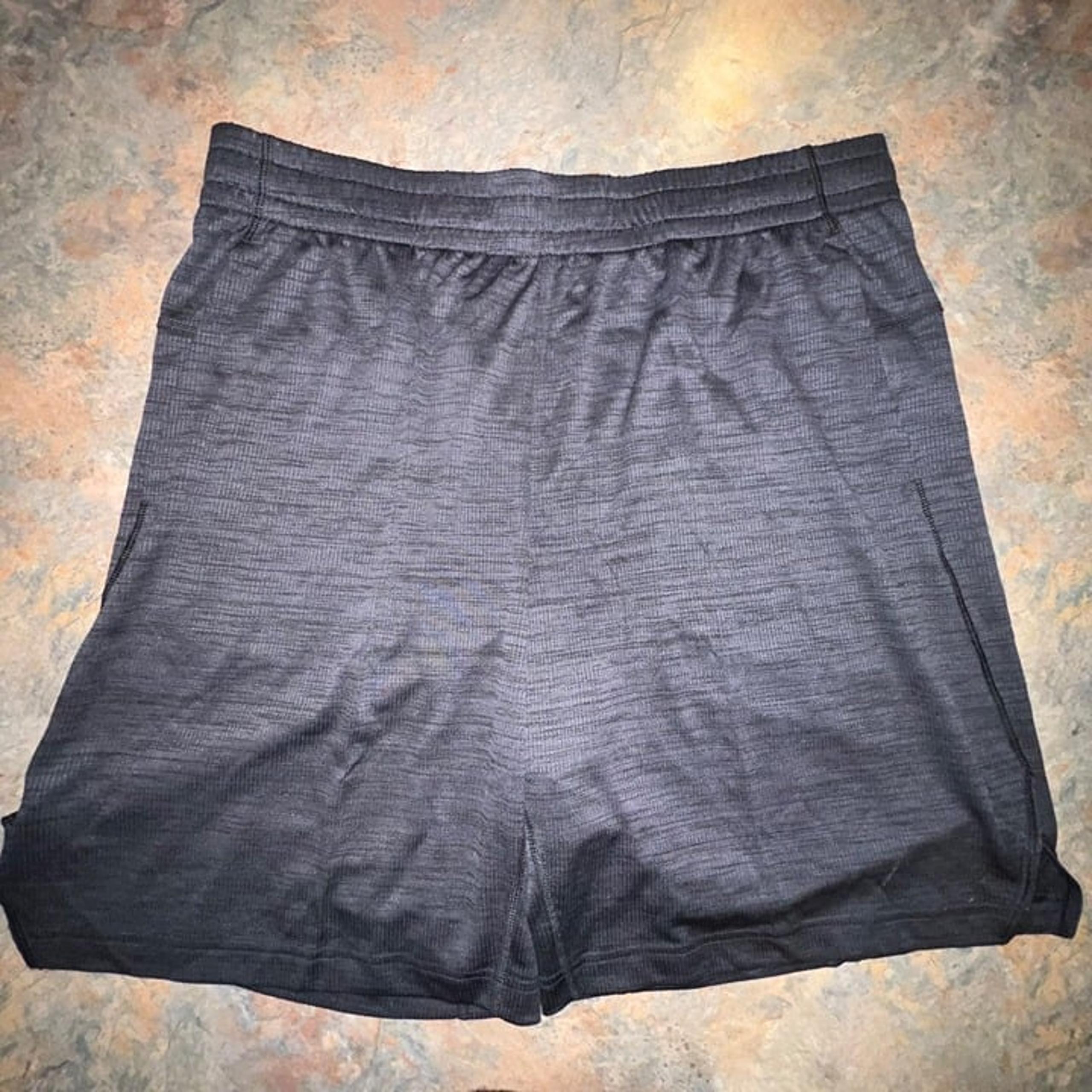 DSG Men's Training Shorts, 9" Inseam, Large, Black/Gray