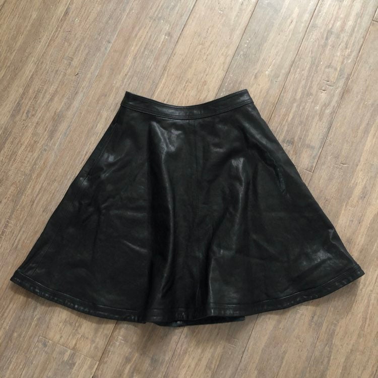 Size 0 A-line leather skirt Diane von