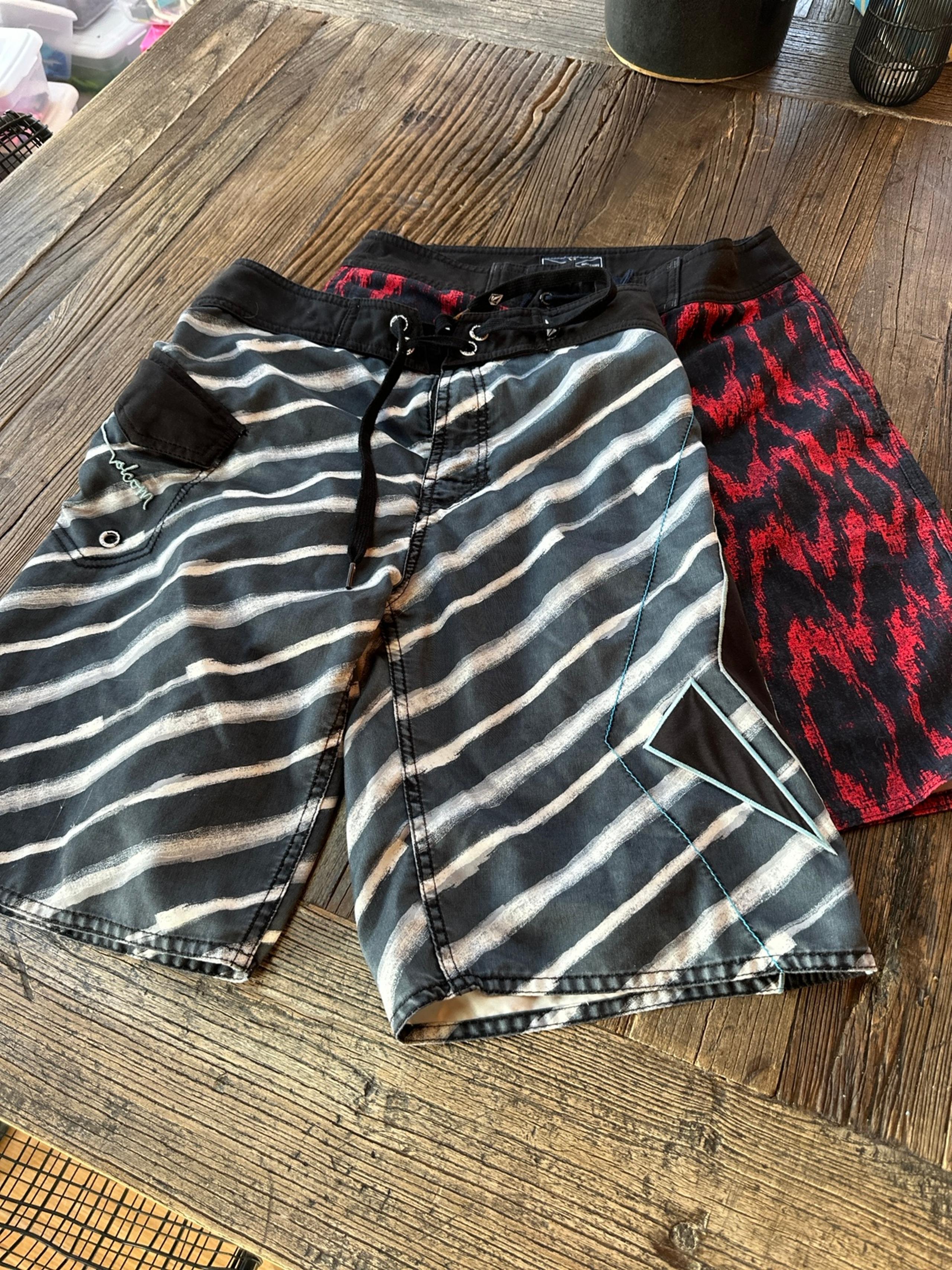 Men’s lot of 2 Swim Trunks - Volcom and American Eagle