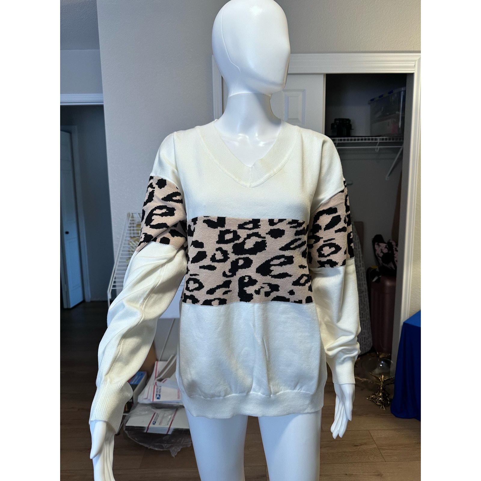 Miss Sparkling V-Neck Ivory & Leopard Colorblock Sweater, Size M- NWOT