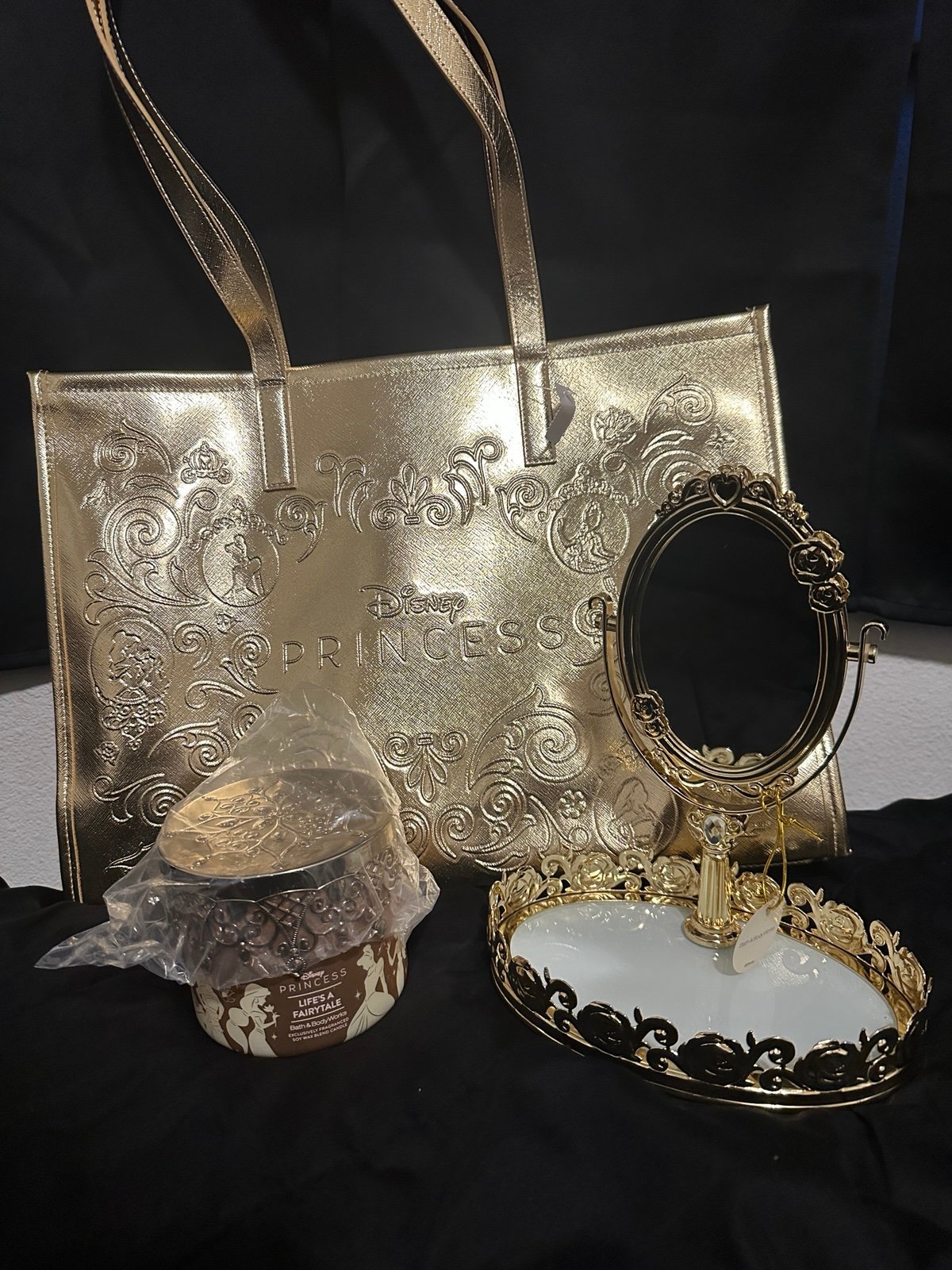 Bath and Body Works Disney Mirror Tray Tote Bag Candle Bundle